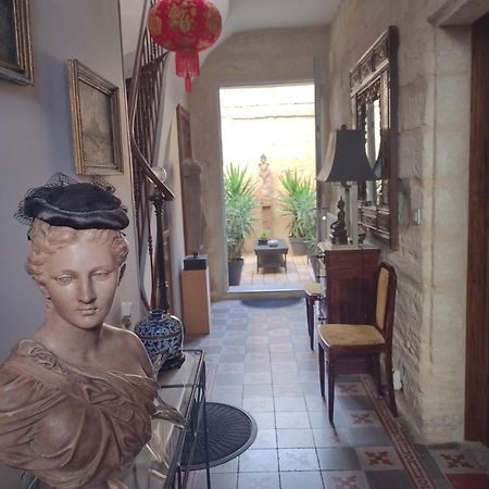 Au Gre Du Voyage Lägenhet Uzès Exteriör bild